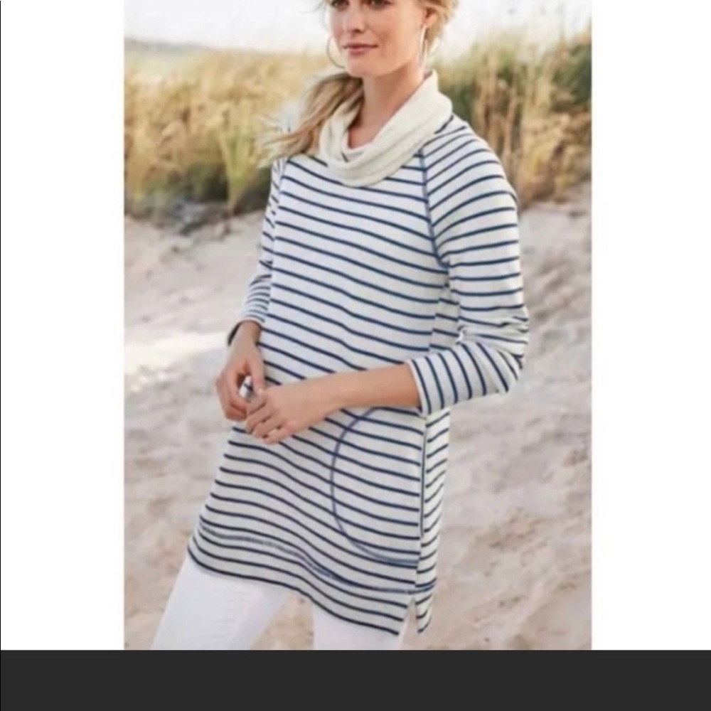 Soft surroundings cowl neck Tunic top